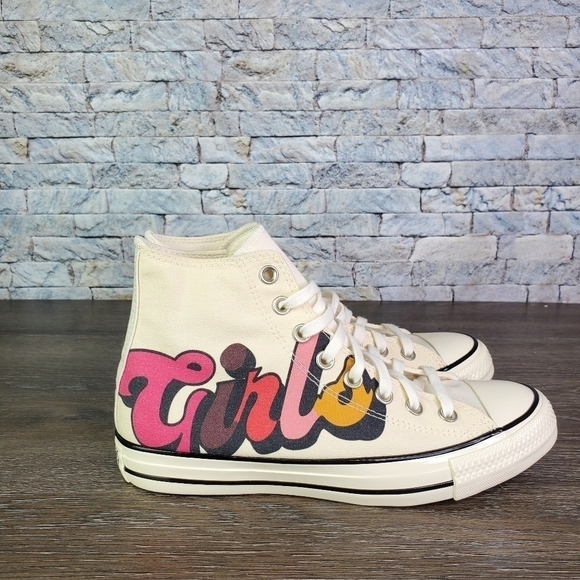 New Chuck Taylor All Star Hi 'Girls United" - Picture 4 of 12